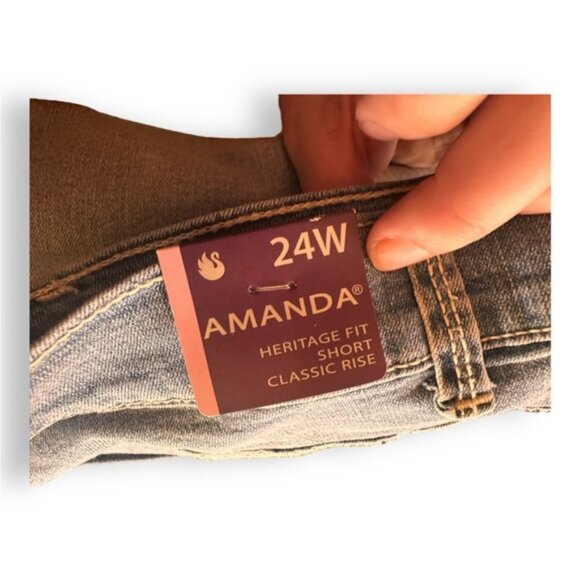 🆕 NWT Gloria Vanderbilt 24w Amanda Heritage Fit High Rise Rise Jean Short 24 - Picture 4 of 9